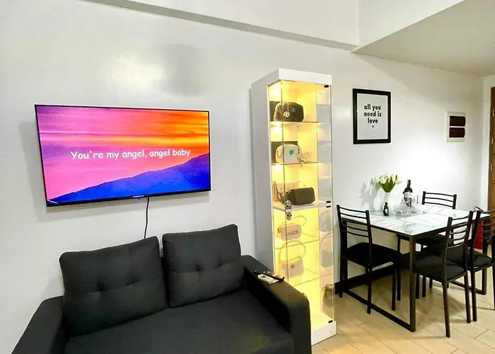 Naia Airport Cozy Condotel * Manila